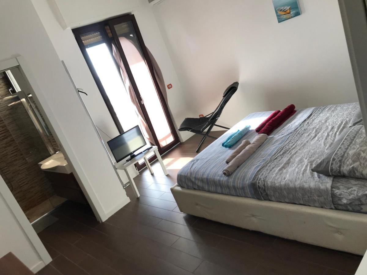 Gaudio B&B Бари Экстерьер фото